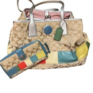 Vintage Coach logo Beige and Patchwork canvas and leatherTote purse and wallet